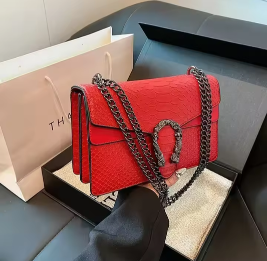 THE PURSE: RED HOT